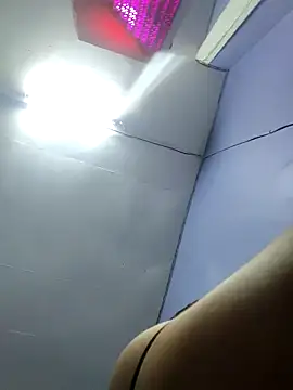 lady kim boner online show from April 1, 4:58 am