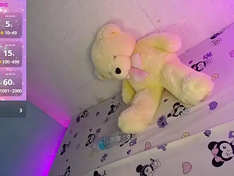 katie white online show from October 7, 1:01 pm