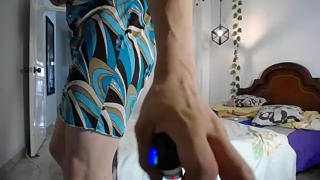 ivonne  hott1 online show from February 6, 9:31 pm