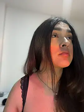 MiahWindsor online show from November 8, 4:24 am