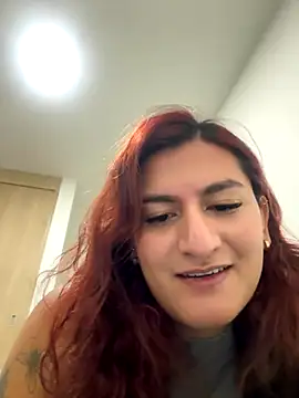 Snapshot of ari_artis chatting on October 9, 3:19 am ari artis online show from October 9, 3:19 am