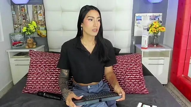 Taly Fox online show from November 28, 9:49 pm