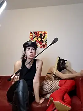 GoddessNat online show from December 9, 10:00 am